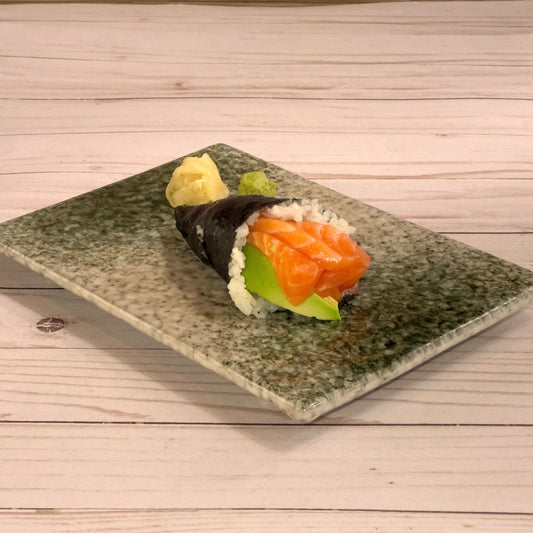 Salmon & Avocado Temaki