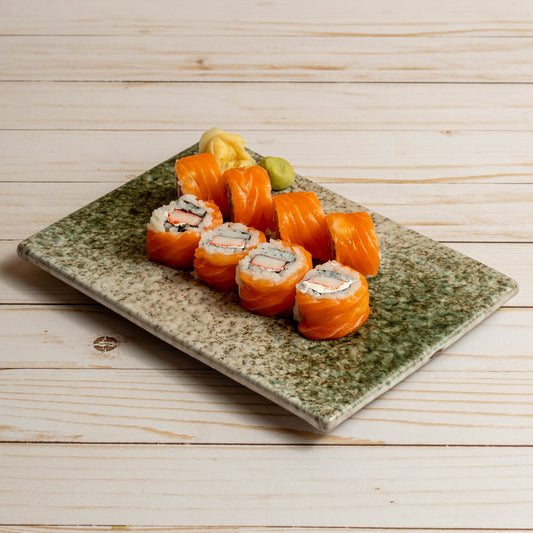 Salmon Crab Roll