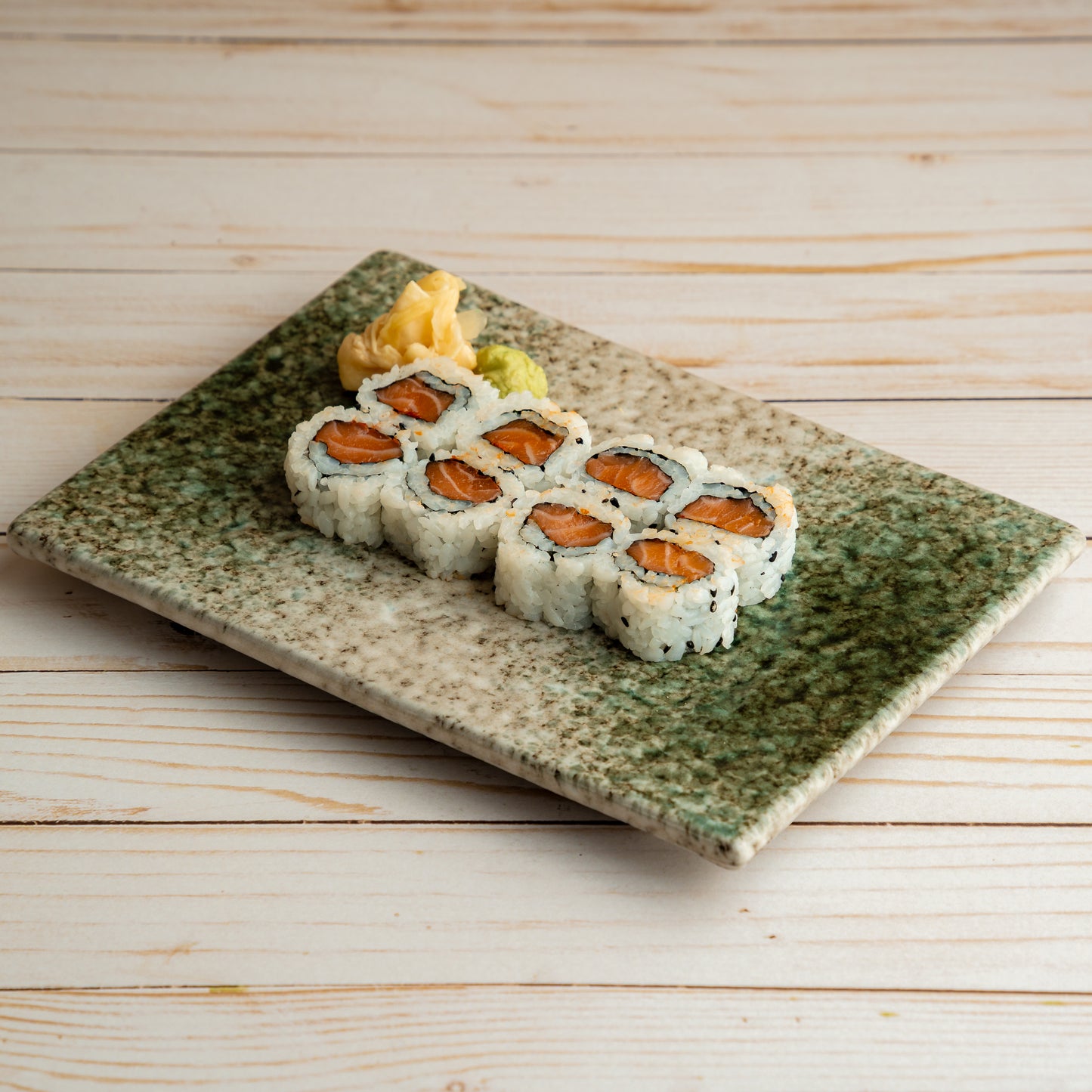 Spicy Salmon Roll